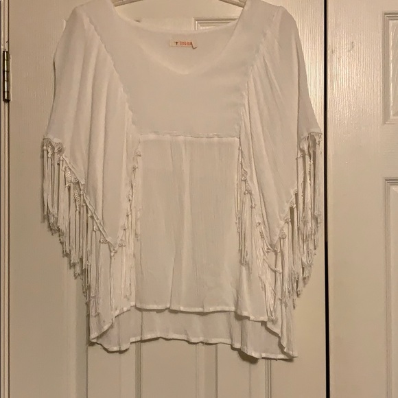 Izzy & Lola Tops - White Top
